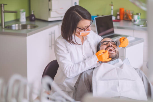 Best Emergency Dentist for Knocked-Out Tooth in New Hartford Center, CT